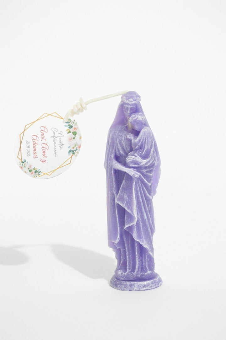Virgen de pie con Jesús